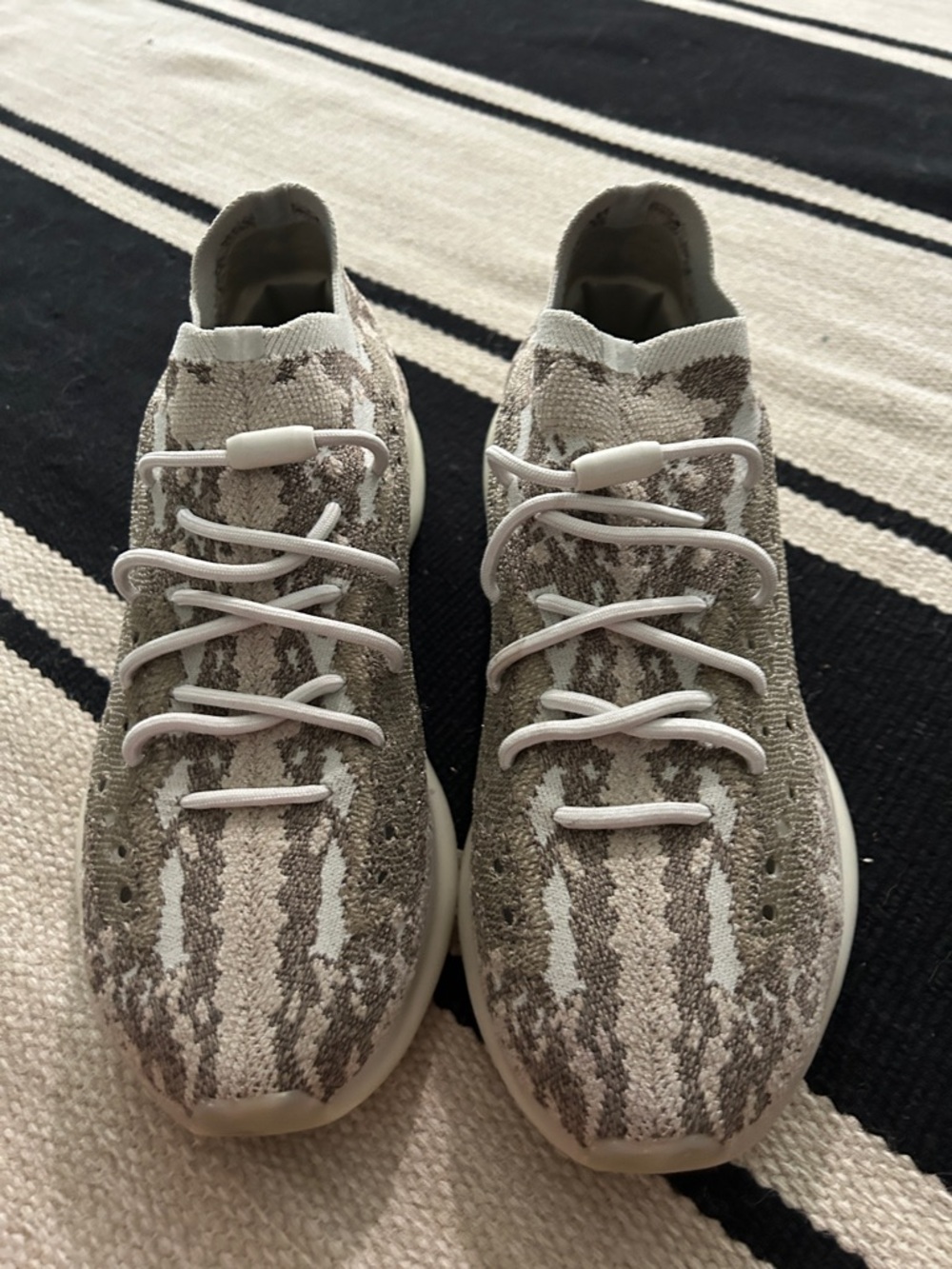 Adidas Yeezy boost 380 “Pyrite” size 12 - Picture 4 of 7